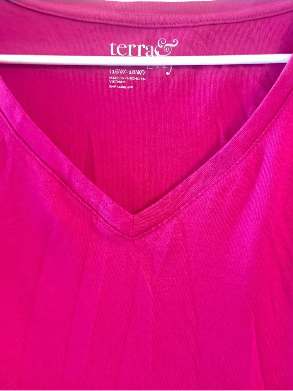 Terra & Sky Women's Fuchsia Hot Pink V-Neck Long Sleeve Top Plus Size 1X - Picture 4 of 8